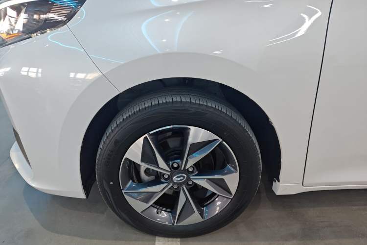 Used GAC Trumpchi M6 2023 PRO 270T DCT Luxury Edition Left Front Wheel Hub