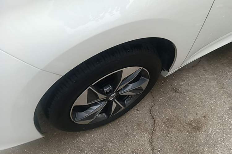 Used GAC Trumpchi M6 2023 PRO 270T DCT Luxury Edition Left Front Wheel Hub