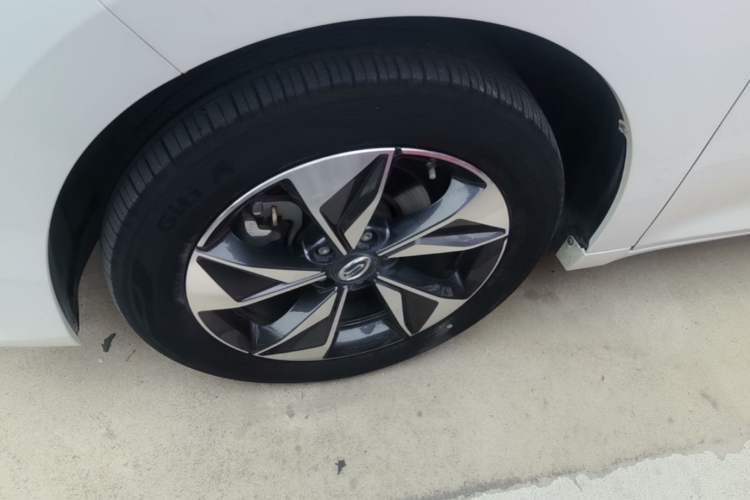Used GAC Trumpchi M6 2023 PRO 270T DCT Luxury Edition Left Front Wheel Hub