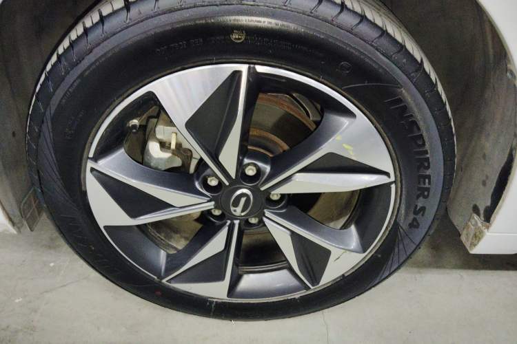 Used GAC Trumpchi M6 2023 PRO 270T DCT Luxury Edition Left Front Wheel Hub