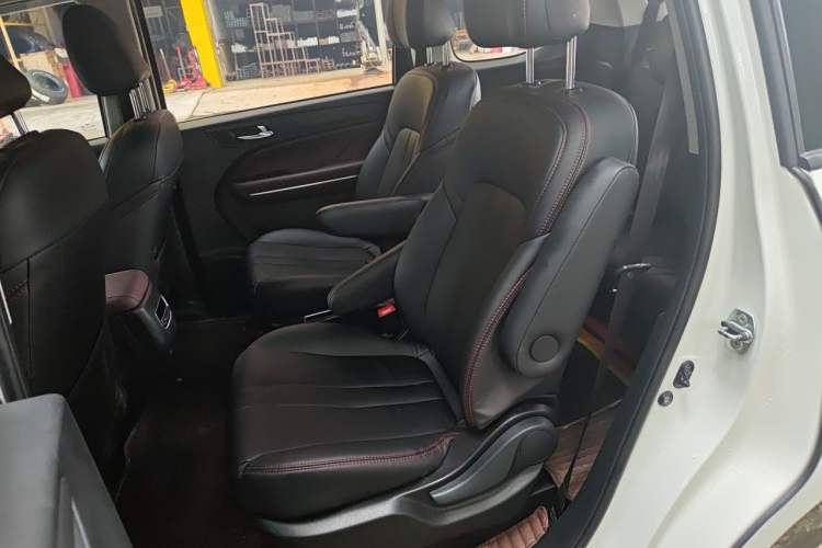 Used GAC Trumpchi M6 2023 PRO 270T DCT Elite Edition Left Rear Seat