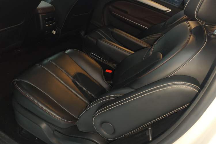 Used GAC Trumpchi M6 2023 PRO 270T DCT Luxury Edition Left Rear Seat