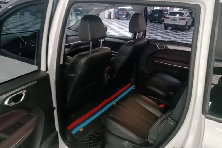 Used GAC Trumpchi M6 2023 PRO 270T DCT Luxury Edition Left Rear Seat