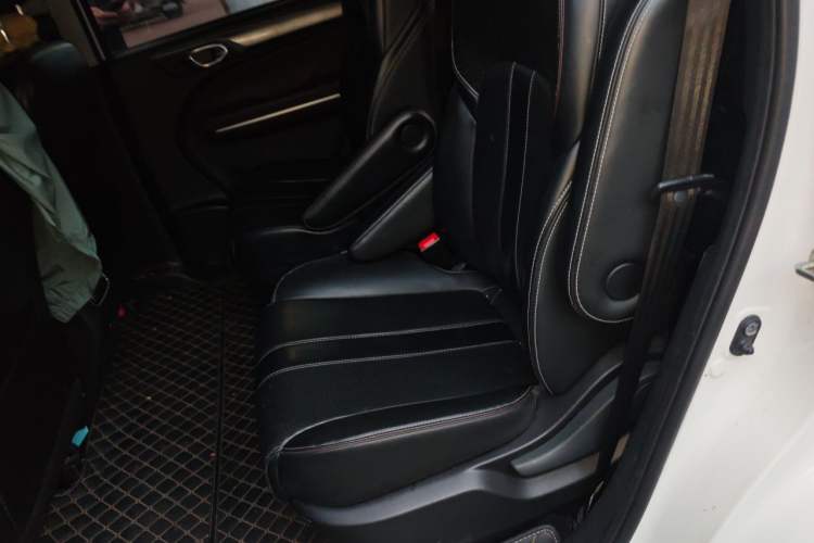 Used GAC Trumpchi M6 2023 PRO 270T DCT Luxury Edition Left Rear Seat