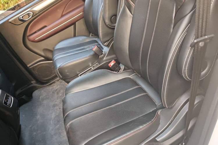 Used GAC Trumpchi M6 2023 PRO 270T DCT Elite Edition Left Rear Seat