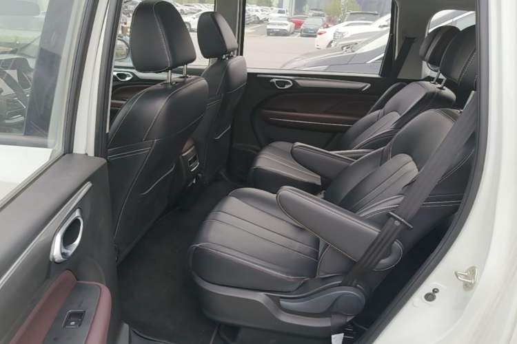 Used GAC Trumpchi M6 2023 PRO 270T DCT Luxury Edition Left Rear Seat