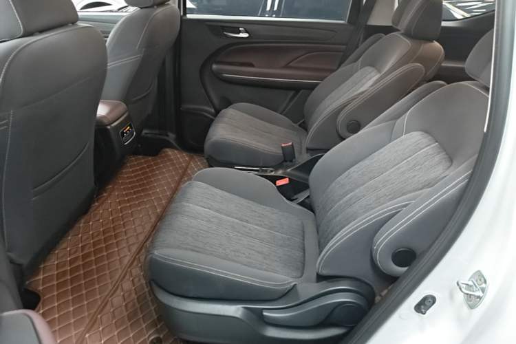 Used GAC Trumpchi M6 2023 PRO 270T DCT Elite Edition Left Rear Seat