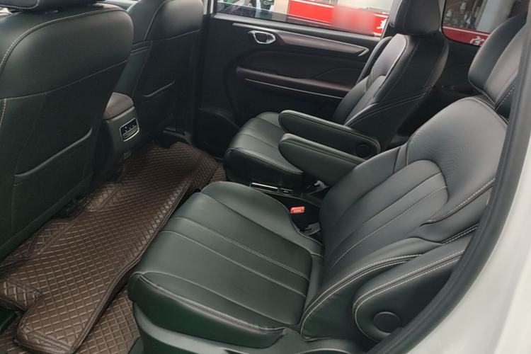 Used GAC Trumpchi M6 2023 PRO 270T DCT Luxury Edition Left Rear Seat