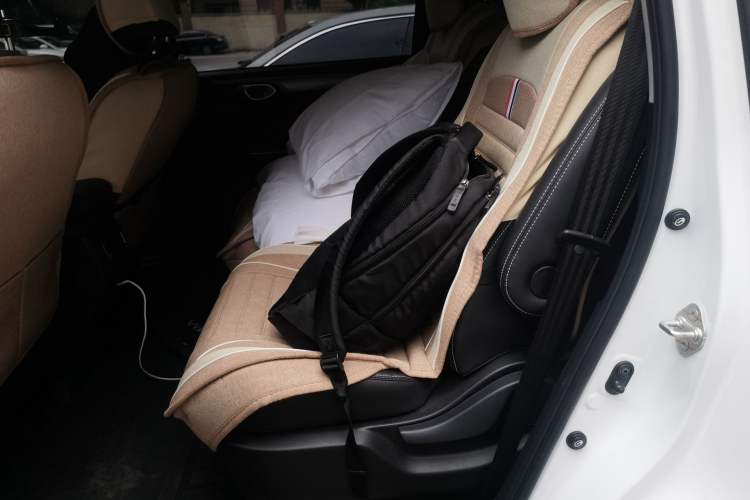 Used GAC Trumpchi M6 2023 PRO 270T DCT Luxury Edition Left Rear Seat