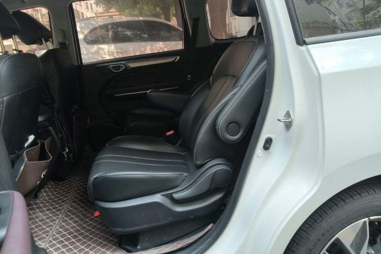 Used GAC Trumpchi M6 2023 PRO 270T DCT Luxury Edition Left Rear Seat