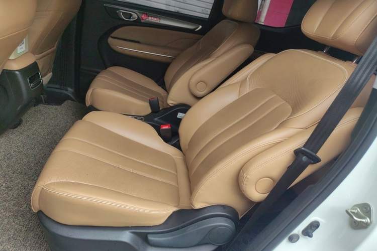 Used GAC Trumpchi M6 2023 PRO 270T DCT Luxury Edition Left Rear Seat