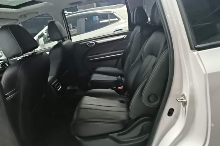 Used GAC Trumpchi M6 2023 PRO 270T DCT Luxury Edition Left Rear Seat