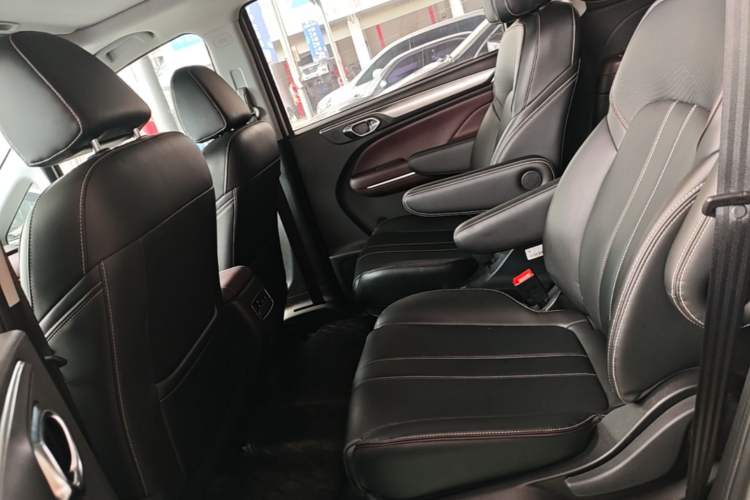 Used GAC Trumpchi M6 2023 PRO 270T DCT Luxury Edition Left Rear Seat