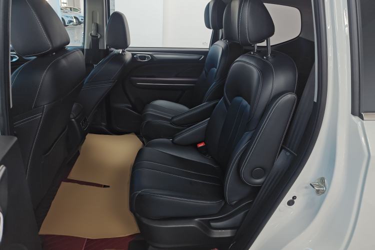 Used GAC Trumpchi M6 2023 PRO 270T DCT Luxury Edition Left Rear Seat
