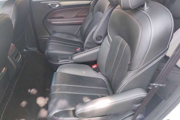 Used GAC Trumpchi M6 2023 PRO 270T DCT Luxury Edition Left Rear Seat