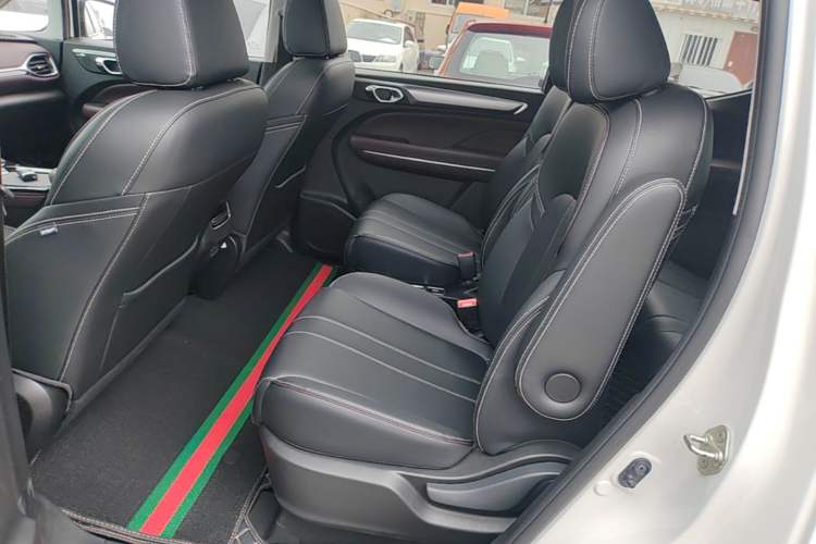Used GAC Trumpchi M6 2023 PRO 270T DCT Luxury Edition Left Rear Seat