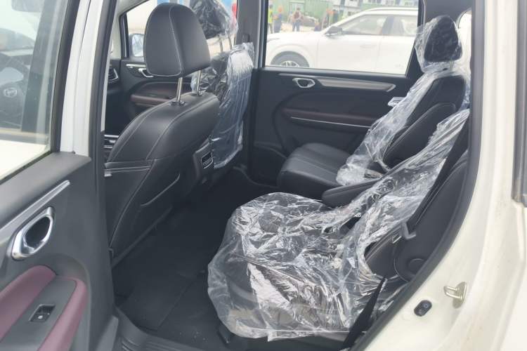 Used GAC Trumpchi M6 2023 PRO 270T DCT Luxury Edition Left Rear Seat