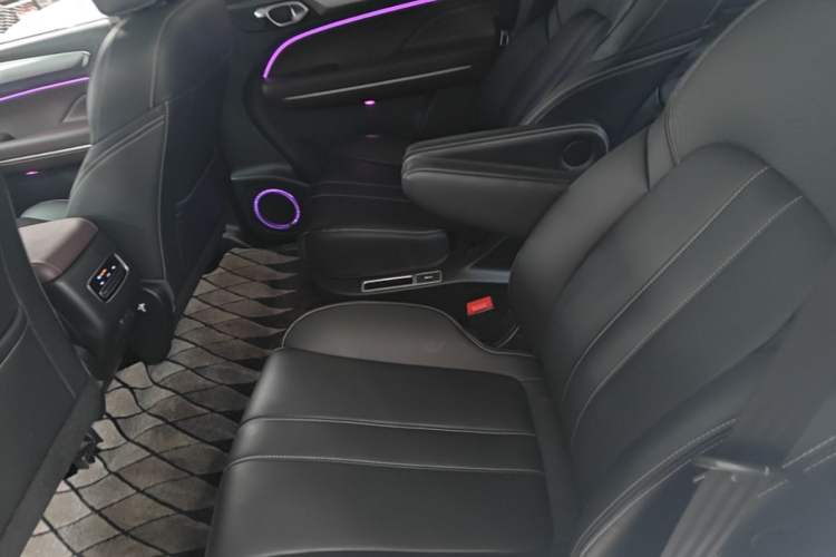 Used GAC Trumpchi M6 2023 PRO 270T DCT Luxury Edition Left Rear Seat