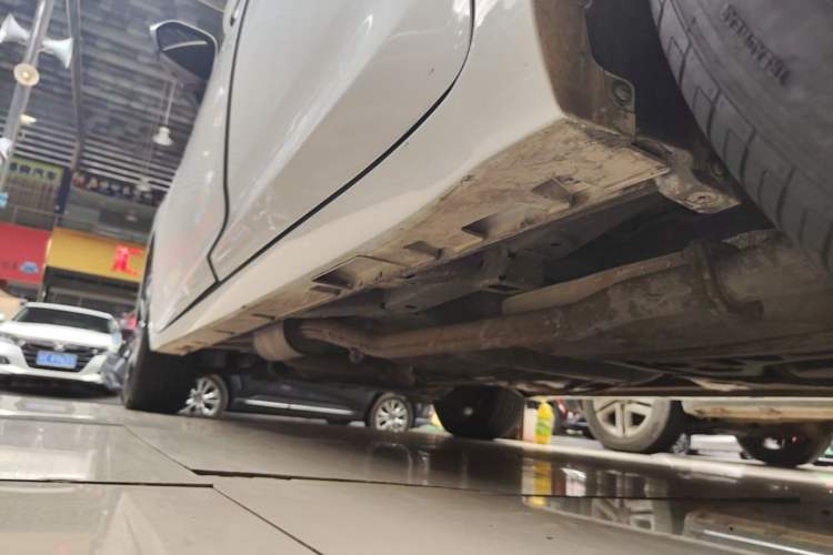 Used GAC Trumpchi M6 2023 PRO 270T DCT Luxury Edition Left Side Sill