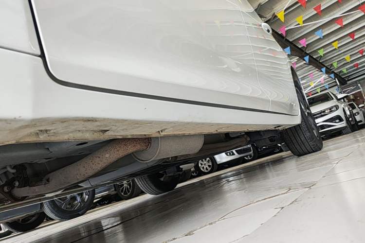Used GAC Trumpchi M6 2023 PRO 270T DCT Luxury Edition Left Side Sill