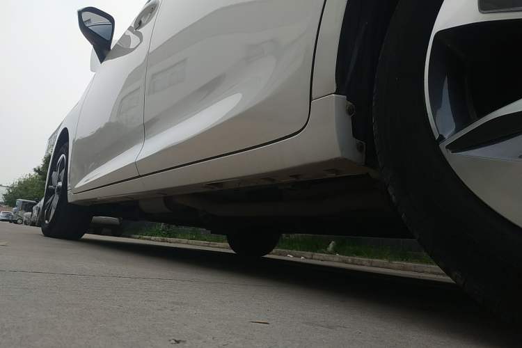 Used GAC Trumpchi M6 2023 PRO 270T DCT Luxury Edition Left Side Sill