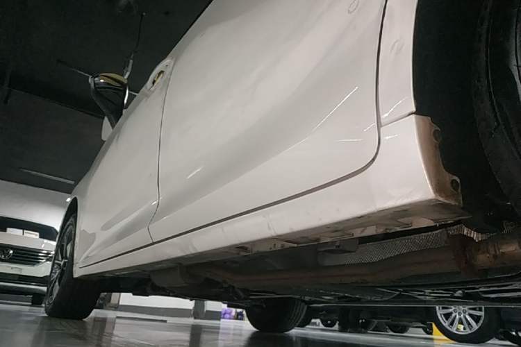 Used GAC Trumpchi M6 2023 PRO 270T DCT Luxury Edition Left Side Sill
