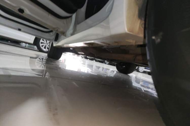 Used GAC Trumpchi M6 2023 PRO 270T DCT Elite Edition Left Side Sill