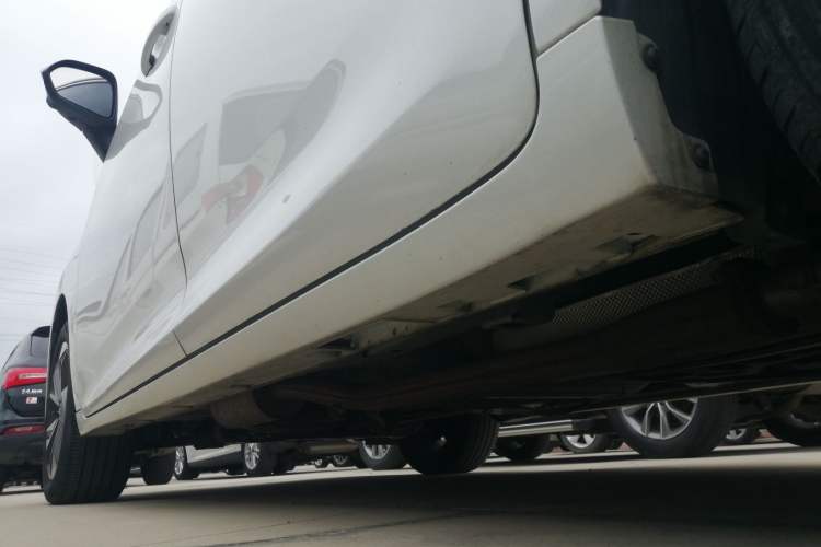 Used GAC Trumpchi M6 2023 PRO 270T DCT Luxury Edition Left Side Sill