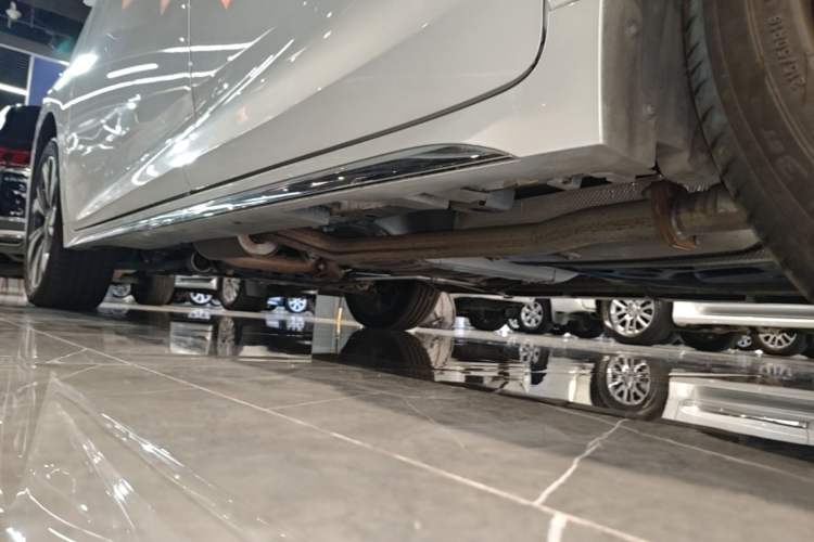 Used GAC Trumpchi M6 2023 PRO 270T DCT Prestige Edition Left Side Sill