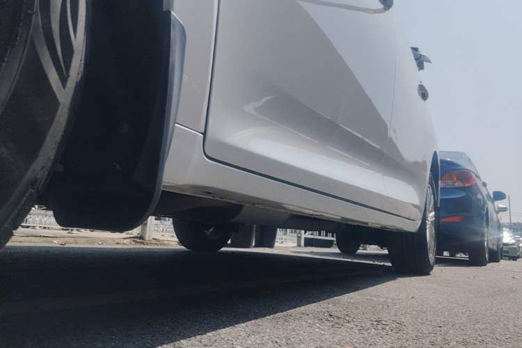 Used GAC Trumpchi M6 2023 PRO 270T DCT Elite Edition Left Side Sill