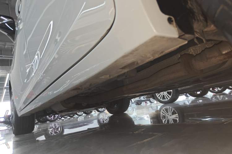 Used GAC Trumpchi M6 2023 PRO 270T DCT Luxury Edition Left Side Sill