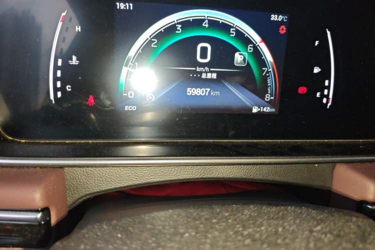 Used GAC Trumpchi M6 2023 PRO 270T DCT Luxury Edition Odometer Close Up