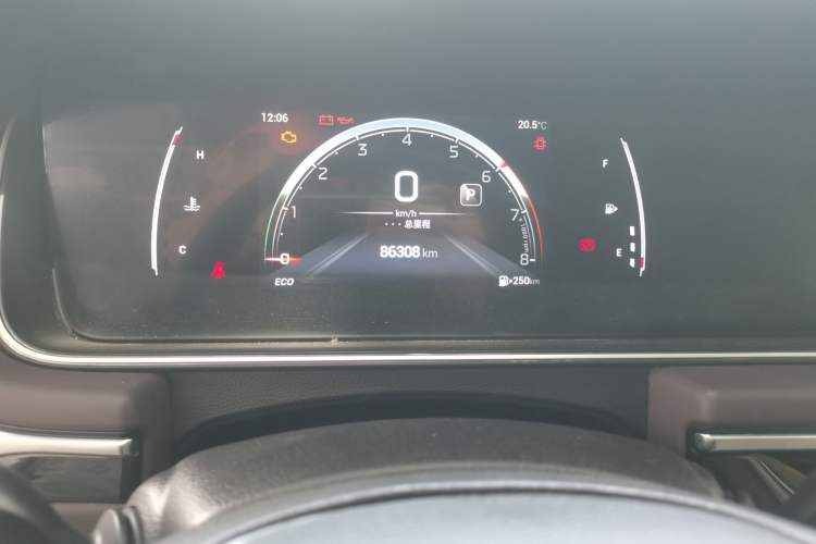 Used GAC Trumpchi M6 2023 PRO 270T DCT Elite Edition Odometer Close Up