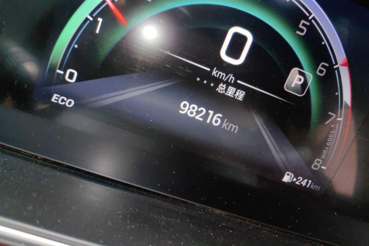 Used GAC Trumpchi M6 2023 PRO 270T DCT Luxury Edition Odometer Close Up