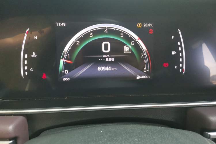 Used GAC Trumpchi M6 2023 PRO 270T DCT Luxury Edition Odometer Close Up