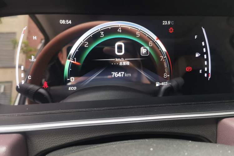 Used GAC Trumpchi M6 2023 PRO 270T DCT Luxury Edition Odometer Close Up
