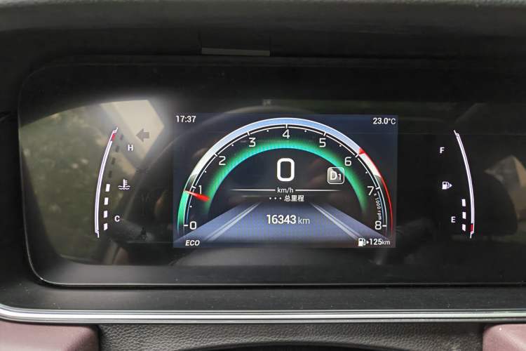 Used GAC Trumpchi M6 2023 PRO 270T DCT Luxury Edition Odometer Close Up