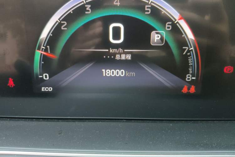 Used GAC Trumpchi M6 2023 PRO 270T DCT Luxury Edition Odometer Close Up