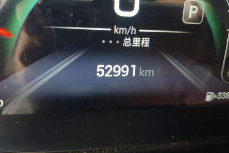 Used GAC Trumpchi M6 2023 PRO 270T DCT Elite Edition Odometer Close Up