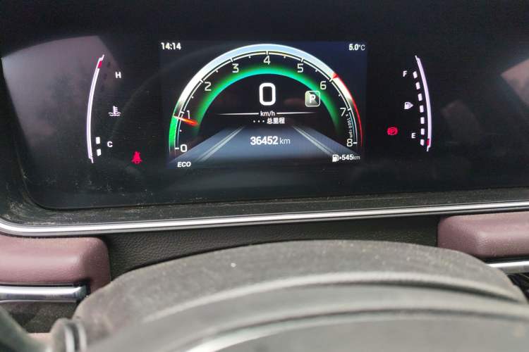 Used GAC Trumpchi M6 2023 PRO 270T DCT Elite Edition Odometer Close Up
