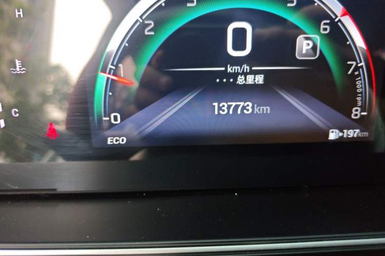 Used GAC Trumpchi M6 2023 PRO 270T DCT Luxury Edition Odometer Close Up