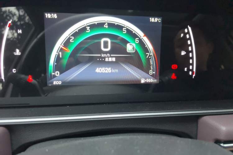 Used GAC Trumpchi M6 2023 PRO 270T DCT Luxury Edition Odometer Close Up