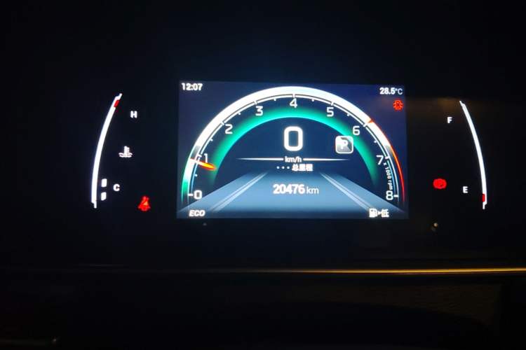 Used GAC Trumpchi M6 2023 PRO 270T DCT Luxury Edition Odometer Close Up