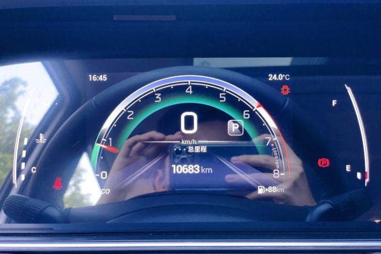 Used GAC Trumpchi M6 2023 PRO 270T DCT Luxury Edition Odometer Close Up