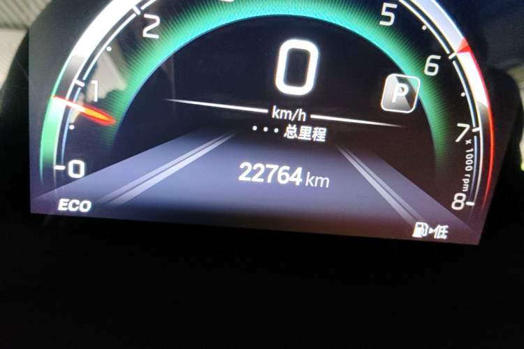 Used GAC Trumpchi M6 2023 PRO 270T DCT Luxury Edition Odometer Close Up