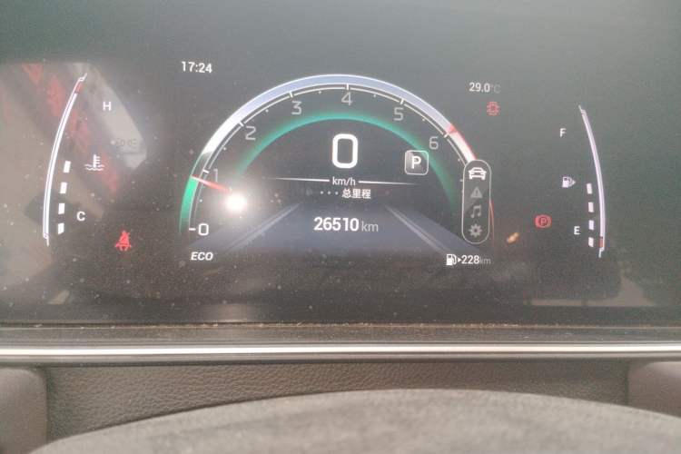 Used GAC Trumpchi M6 2023 PRO 270T DCT Elite Edition Odometer Close Up