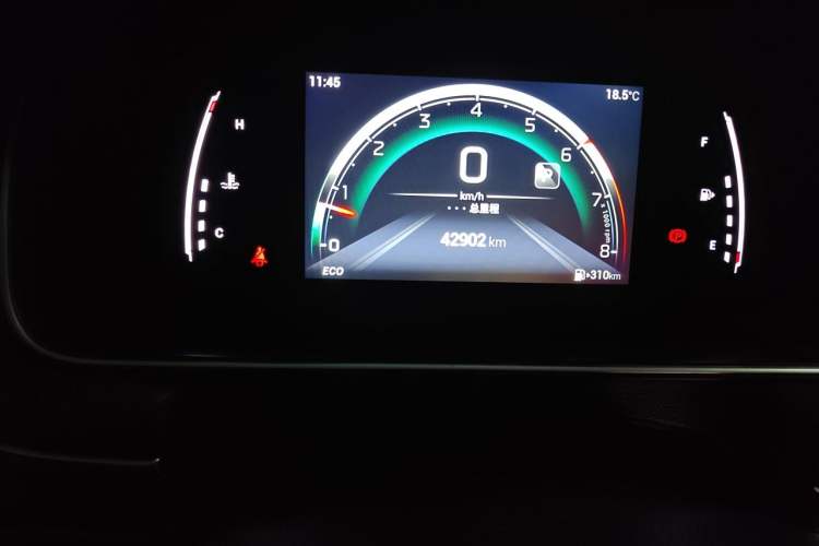 Used GAC Trumpchi M6 2023 PRO 270T DCT Elite Edition Odometer Close Up