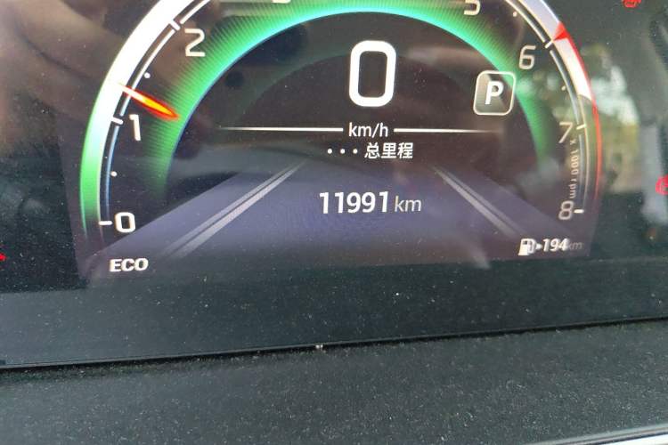 Used GAC Trumpchi M6 2023 PRO 270T DCT Luxury Edition Odometer Close Up