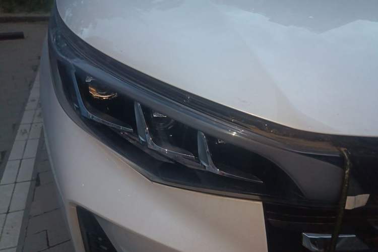 Used GAC Trumpchi M6 2023 PRO 270T DCT Luxury Edition Right Front Headlight