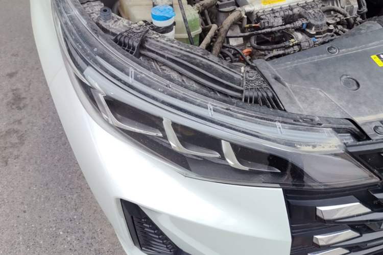 Used GAC Trumpchi M6 2023 PRO 270T DCT Luxury Edition Right Front Headlight